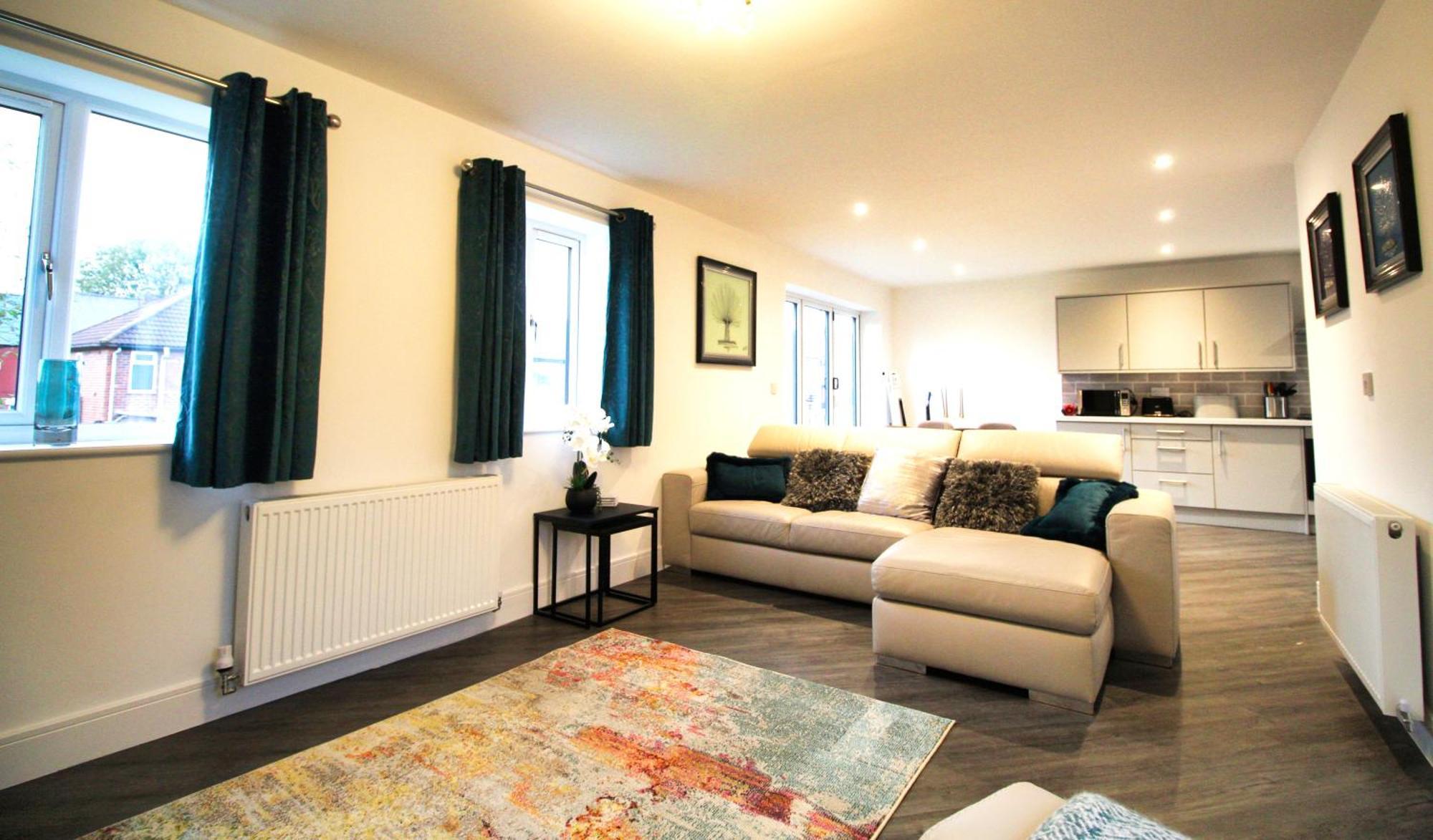 Rotherham - Rawmarsh - Great Customer Feedback - 2 Bed Bungalow - New Build - High End Furnishings - Wheel Chair Accessible - Large Enclosed Garden - Dog Friendly Exterior foto